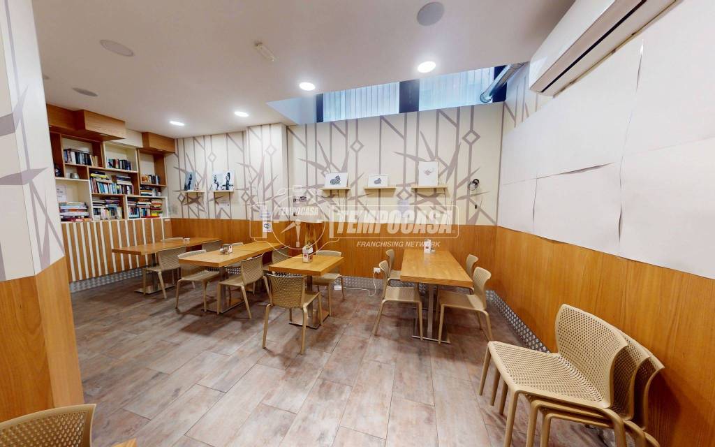 negozio in vendita a Pescara in zona Porta Nuova