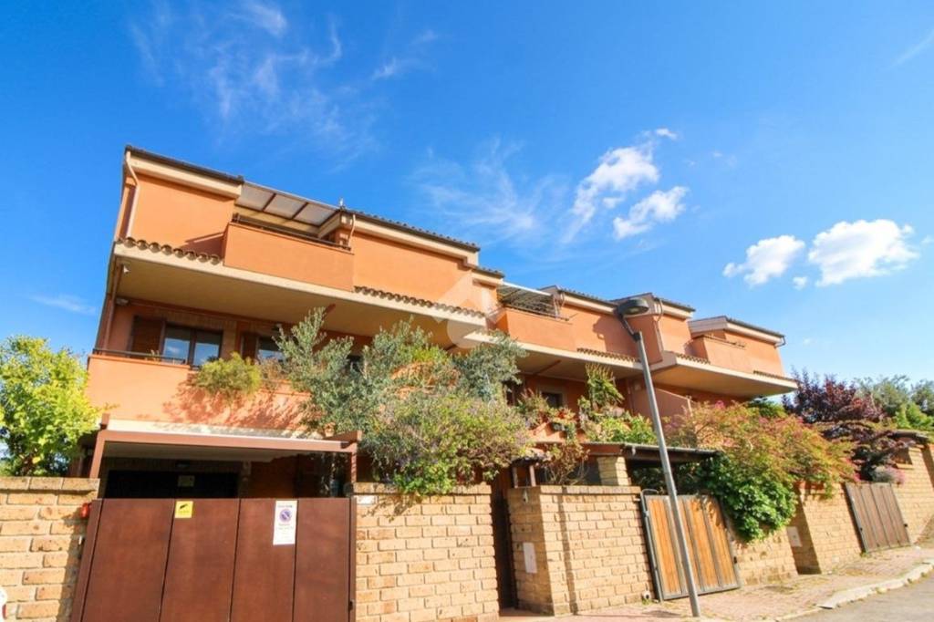 casa indipendente in vendita a Pescara in zona San Silvestro Spiaggia