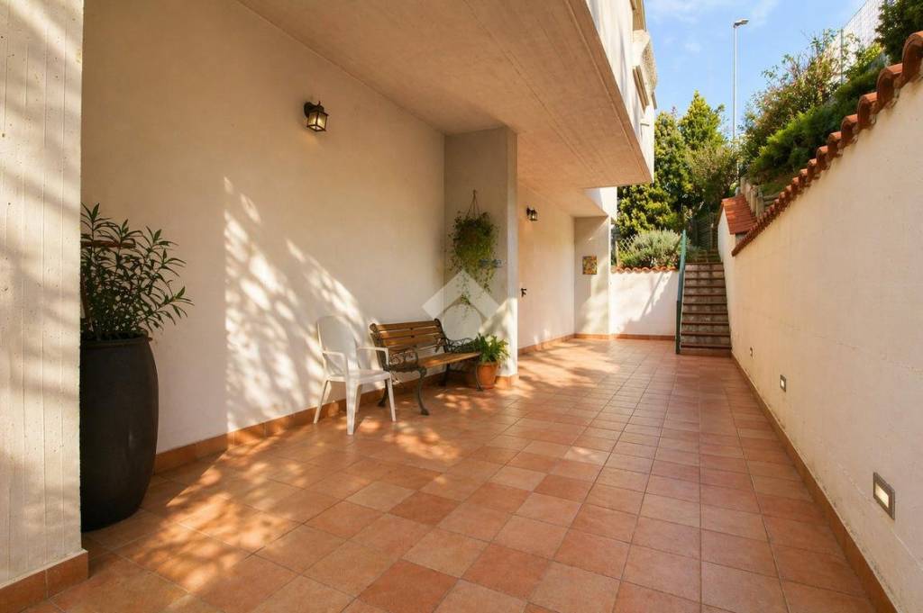 casa indipendente in vendita a Pescara in zona Colle Scorrano
