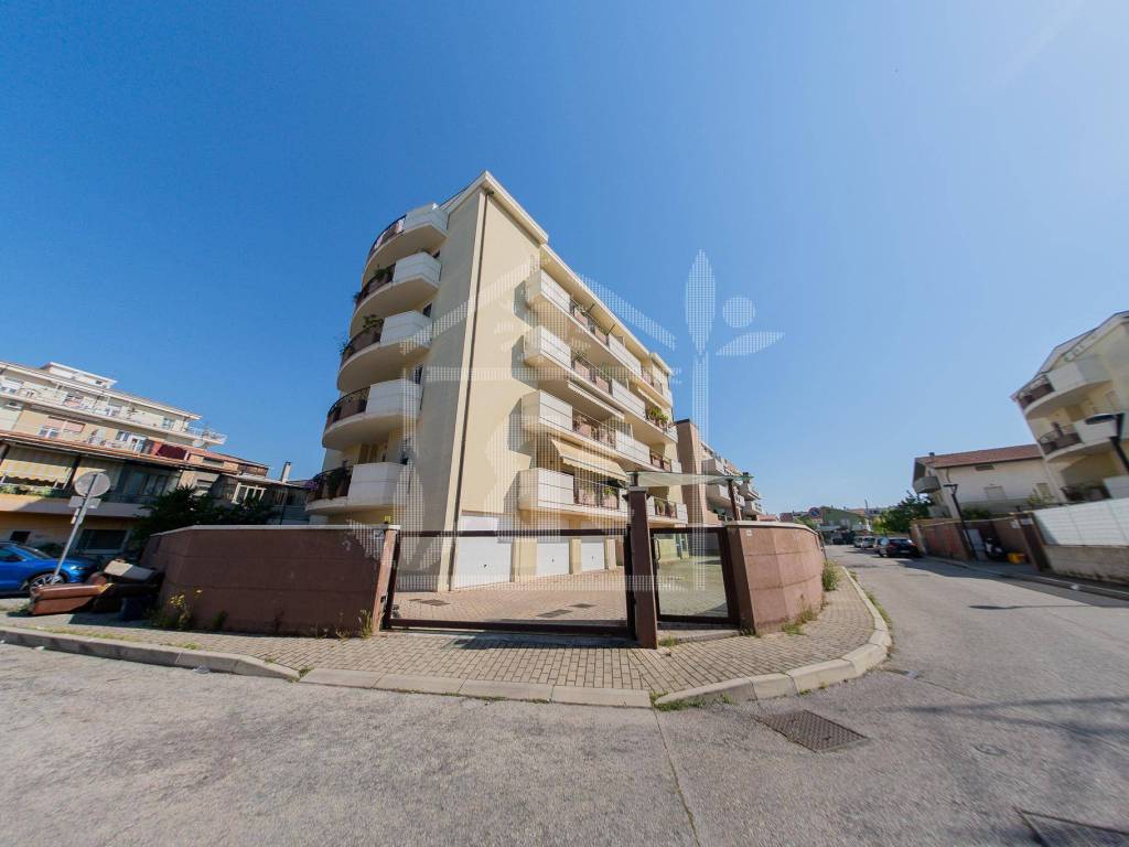 appartamento in vendita a Pescara in zona Stadio