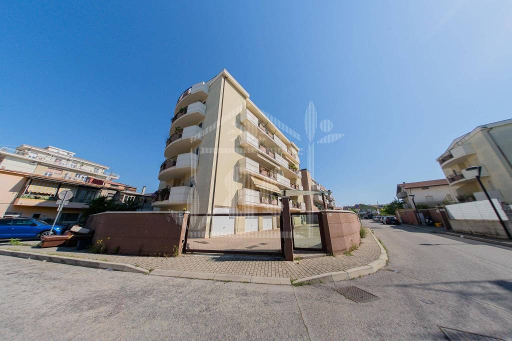 appartamento in vendita a Pescara in zona Stadio