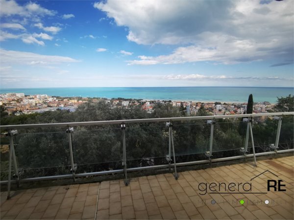 appartamento in vendita a Pescara in zona Colle Scorrano