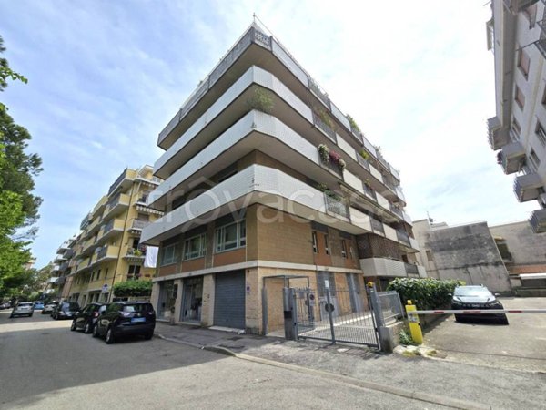 appartamento in vendita a Pescara in zona Duca degli Abruzzi