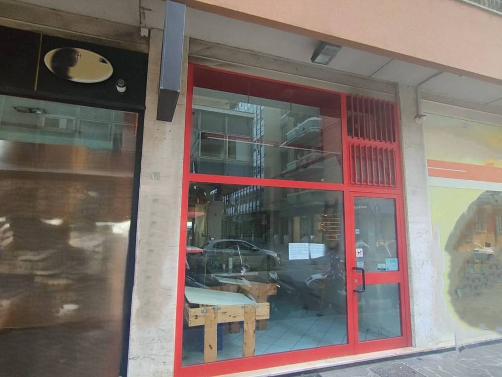 locale commerciale in vendita a Pescara in zona Centro Città
