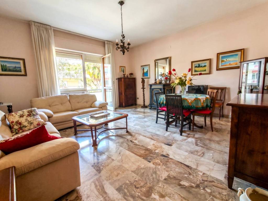 appartamento in vendita a Pescara in zona Castellammare