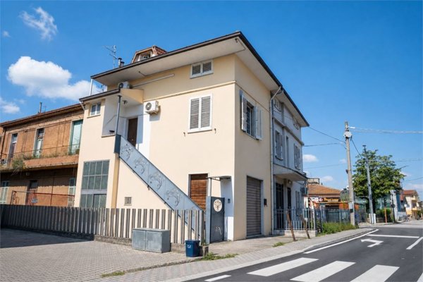 casa indipendente in vendita a Pescara in zona Centro Città