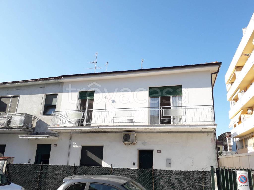 appartamento in vendita a Pescara in zona Porta Nuova