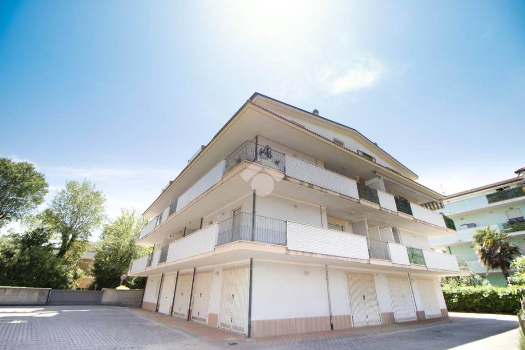 appartamento in vendita a Pescara in zona San Silvestro Spiaggia
