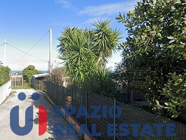 negozio in vendita a Pescara in zona Ospedale