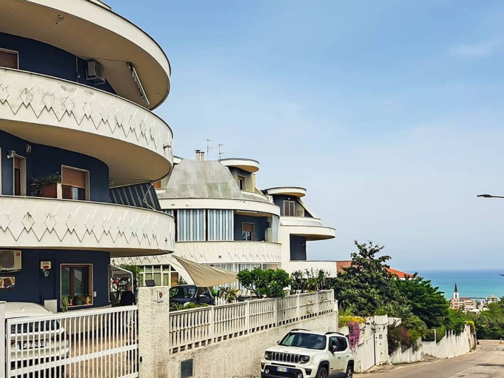 casa indipendente in vendita a Pescara in zona Ospedale
