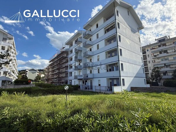 appartamento in vendita a Pescara in zona San Silvestro Spiaggia