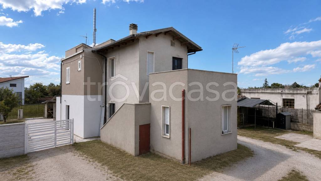 casa indipendente in vendita a Pescara in zona San Silvestro