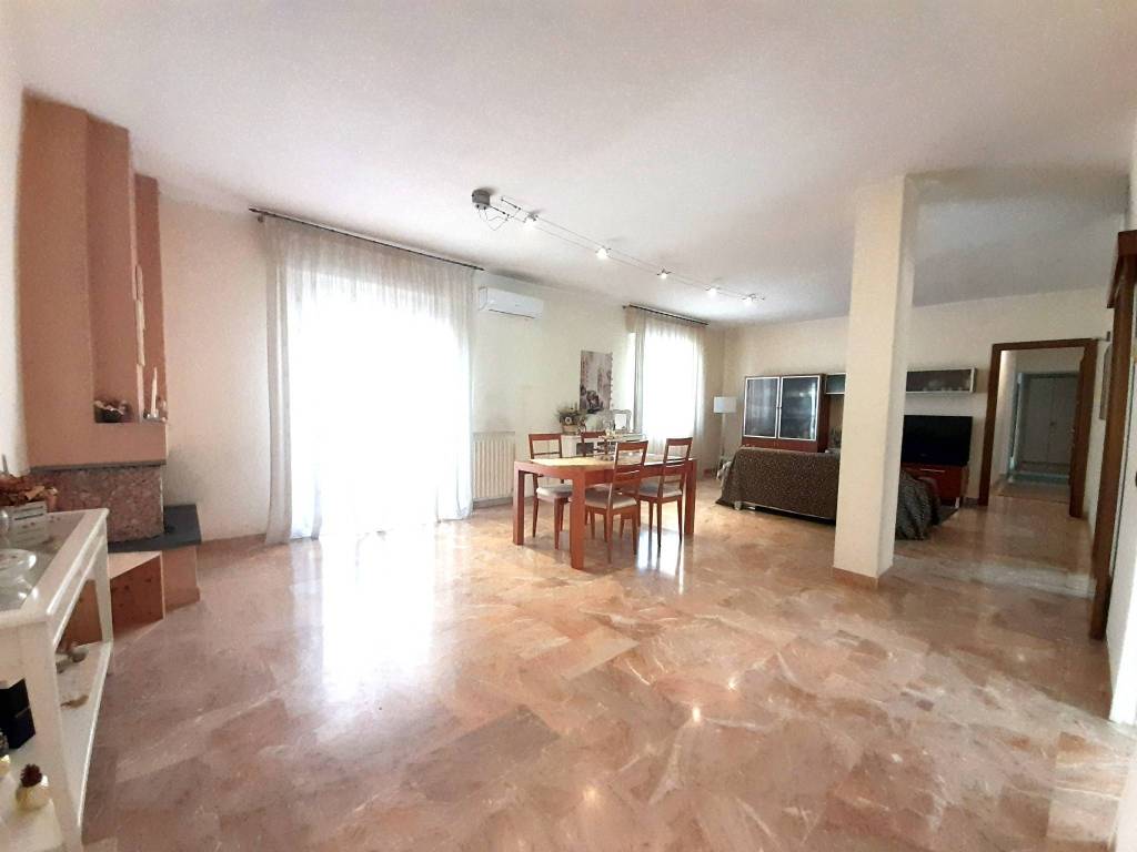 appartamento in vendita a Pescara