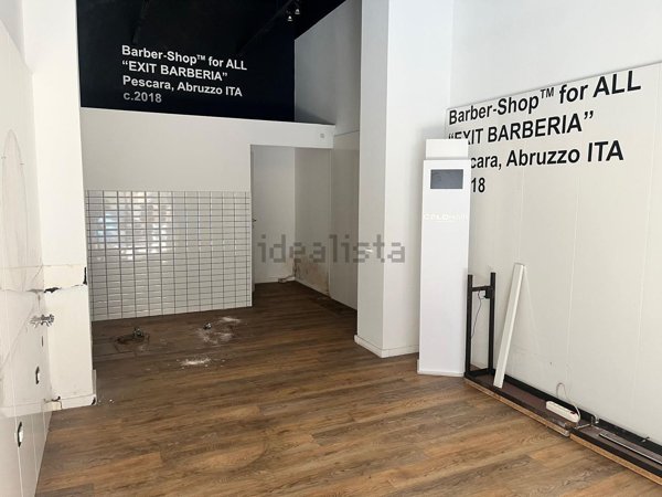 locale commerciale in vendita a Pescara in zona Centro Città