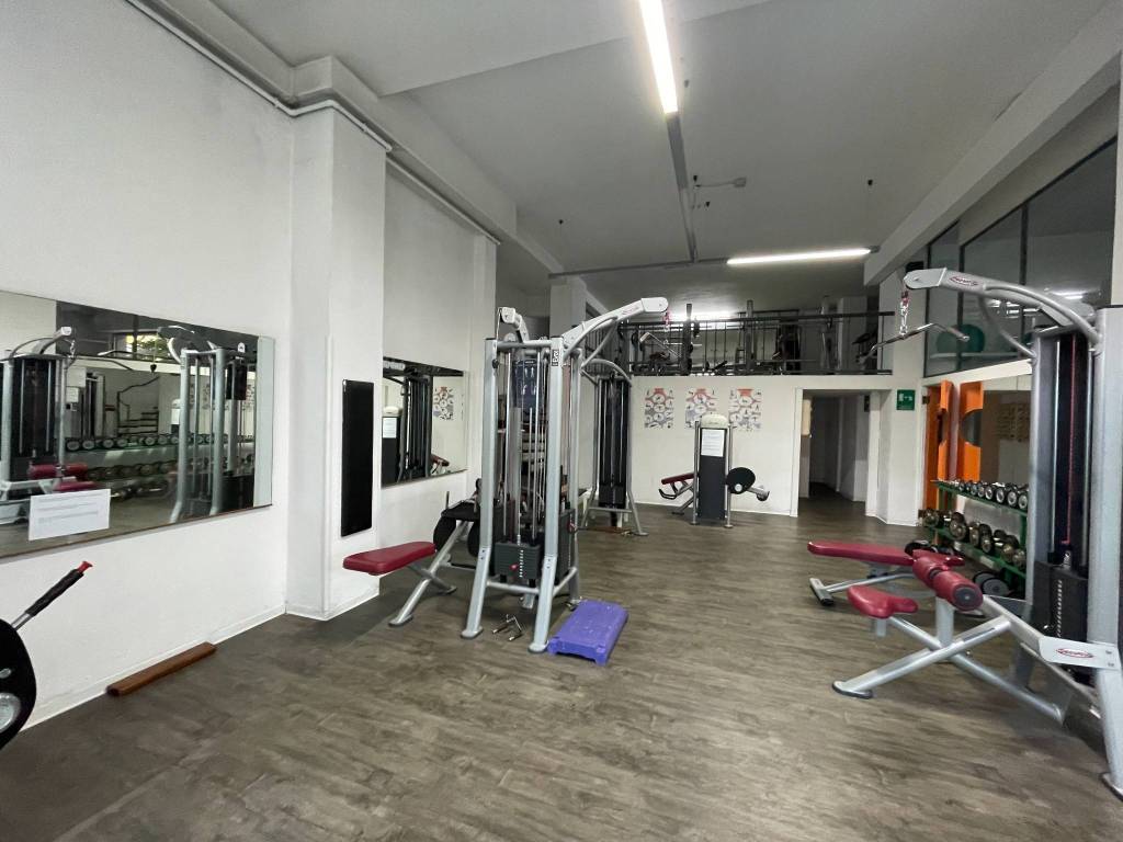 negozio in vendita a Pescara