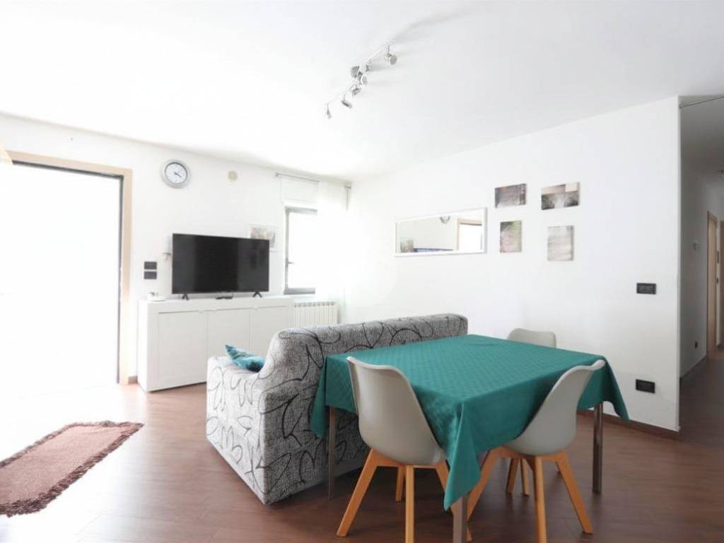 casa indipendente in vendita a Pescara in zona Ospedale