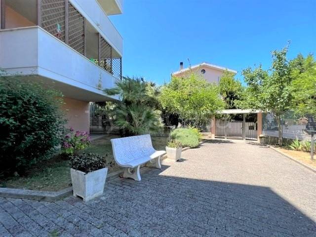 appartamento in vendita a Pescara in zona Colle Innamorati