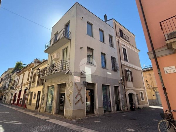 intera palazzina in vendita a Pescara in zona Porta Nuova