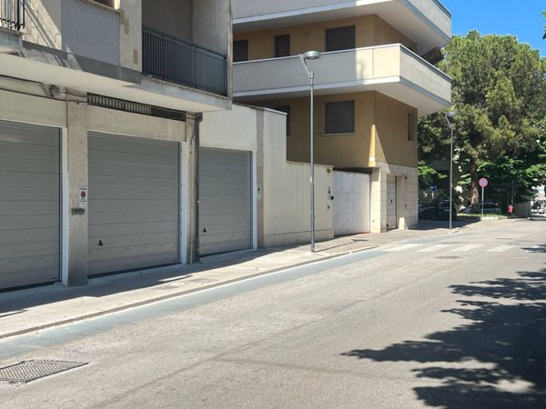 locale di sgombero in vendita a Pescara in zona Centro Città