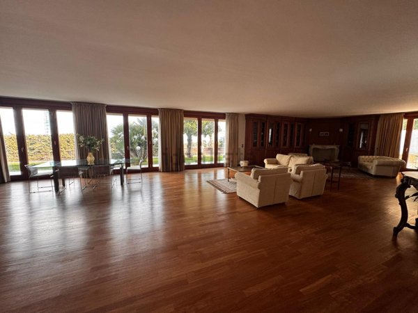 casa indipendente in vendita a Pescara in zona Pineta
