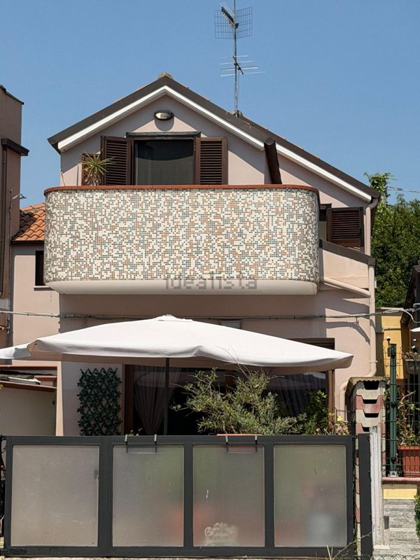 casa indipendente in vendita a Pescara