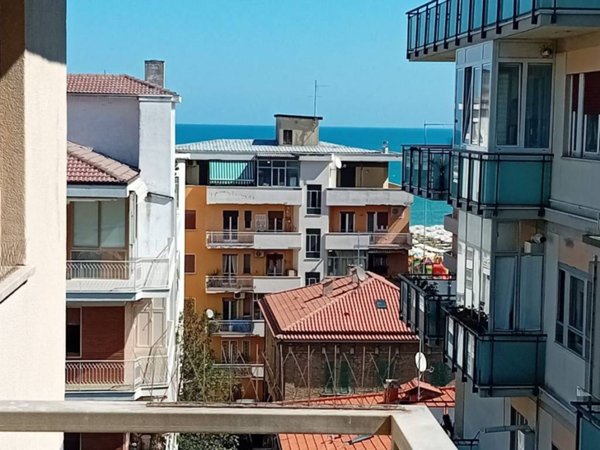 appartamento in vendita a Pescara in zona Centro Città