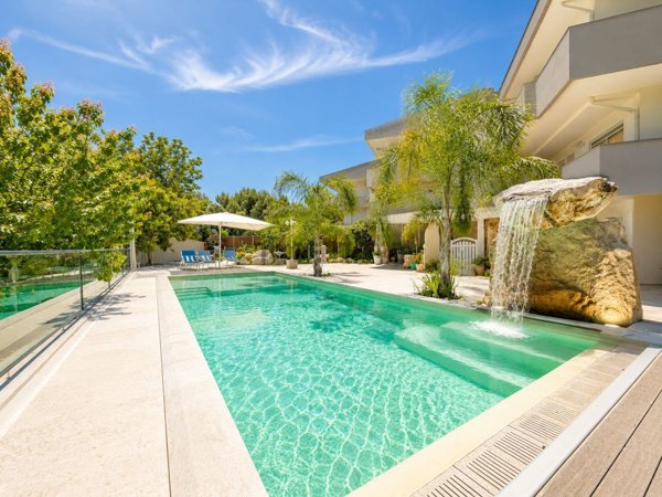 casa indipendente in vendita a Pescara in zona Centro Città