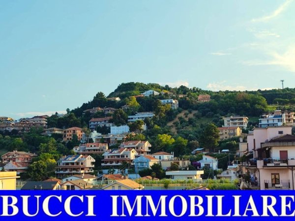appartamento in vendita a Pescara in zona Castellammare