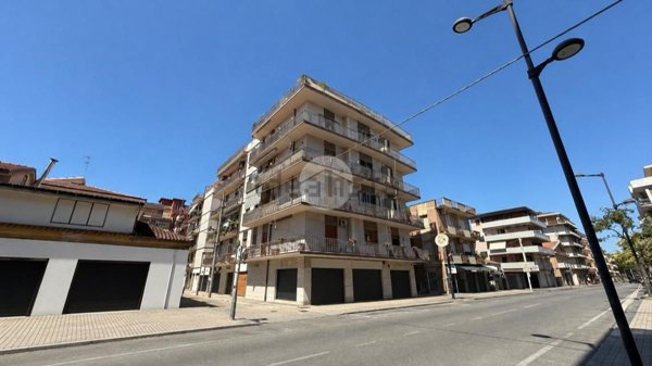 appartamento in vendita a Pescara in zona Porta Nuova