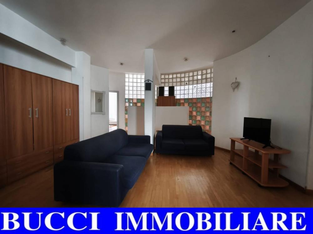 appartamento in vendita a Pescara in zona Centro Città