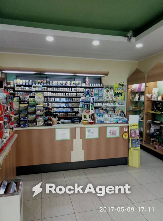 negozio in vendita a Pescara in zona Fontanelle