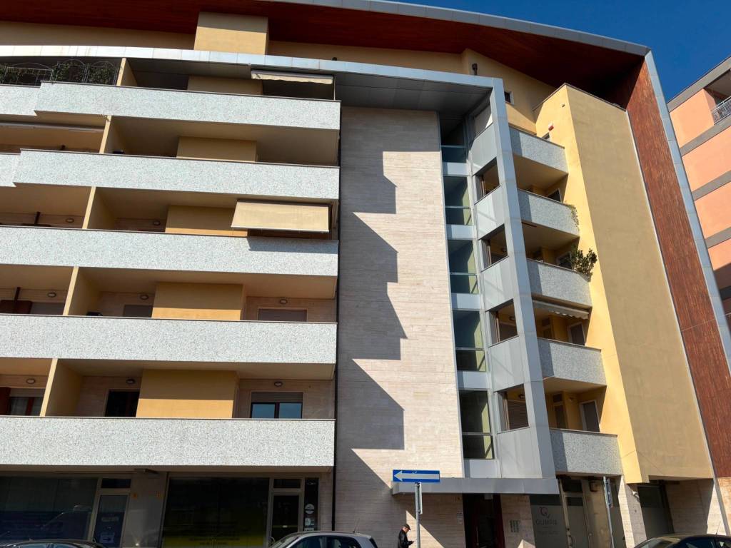 appartamento in vendita a Pescara in zona Centro Città