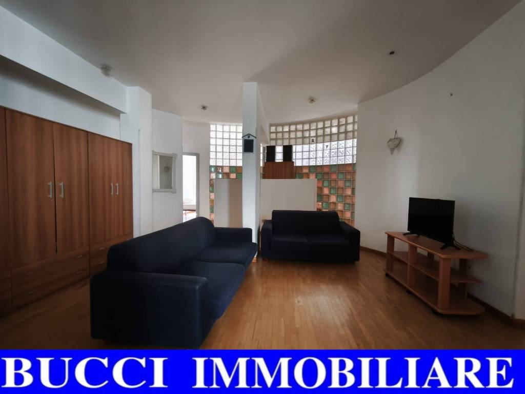 appartamento in vendita a Pescara in zona Centro Città