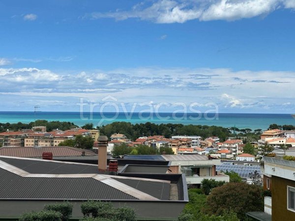casa indipendente in vendita a Pescara in zona Colle Scorrano