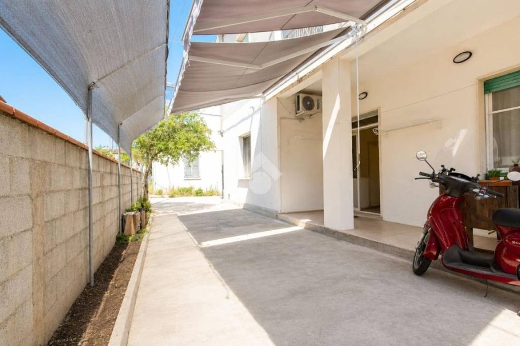 casa indipendente in vendita a Pescara in zona Ospedale