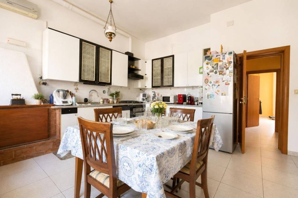 casa indipendente in vendita a Pescara in zona Ospedale