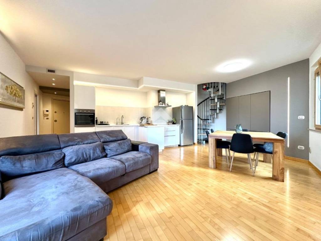 appartamento in vendita a Pescara in zona Castellammare