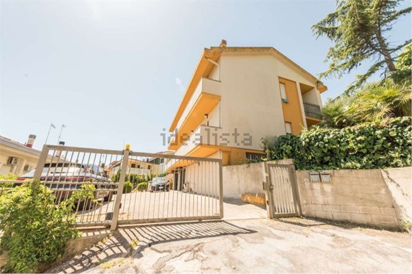 appartamento in vendita a Pescara in zona Colle Pietra