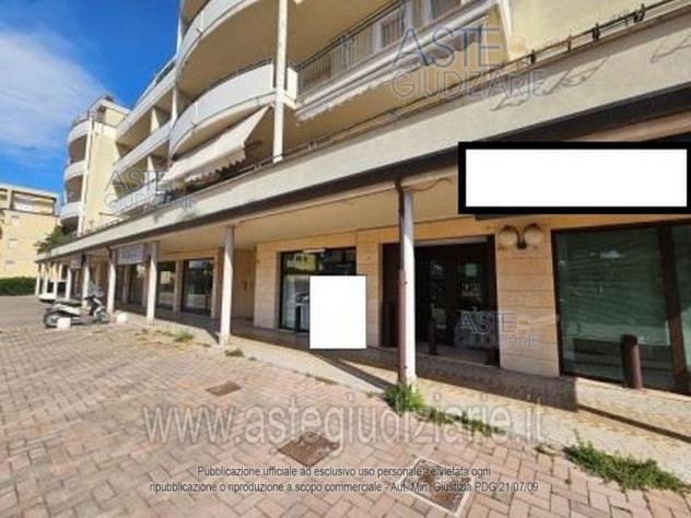 locale commerciale in vendita a Pescara