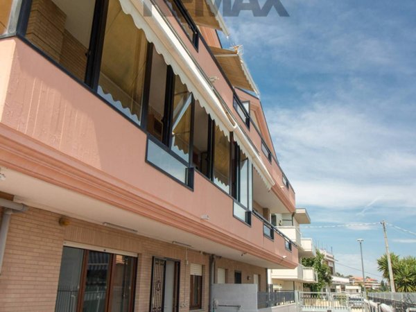 casa indipendente in vendita a Pescara in zona Castellammare