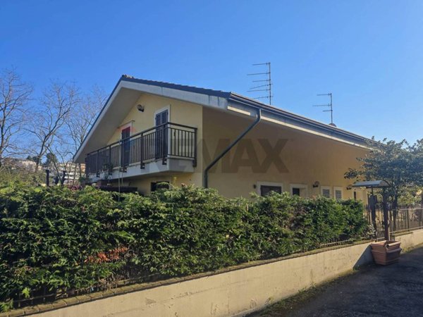 casa indipendente in vendita a Pescara in zona Colle San Donato