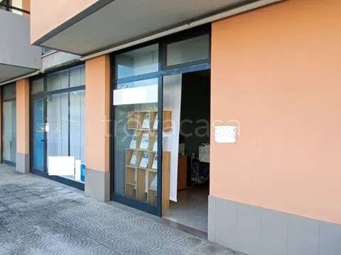 negozio in vendita a Pescara in zona Colle Innamorati