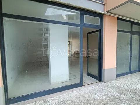negozio in vendita a Pescara in zona Colle Innamorati