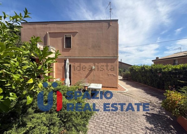 casa indipendente in vendita a Pescara