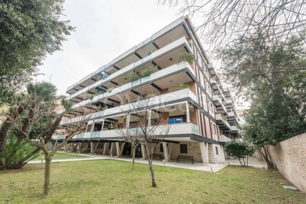 appartamento in vendita a Pescara in zona Leopoldo Muzii