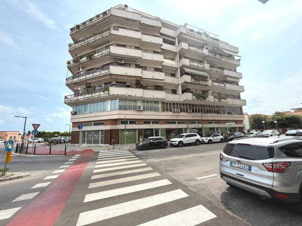 ufficio in vendita a Pescara in zona Porta Nuova