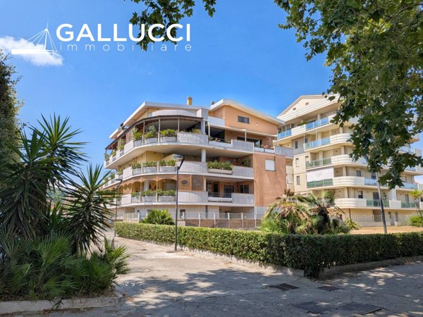 appartamento in vendita a Pescara in zona San Silvestro Spiaggia