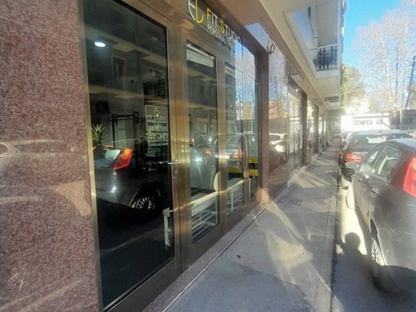 negozio in vendita a Pescara