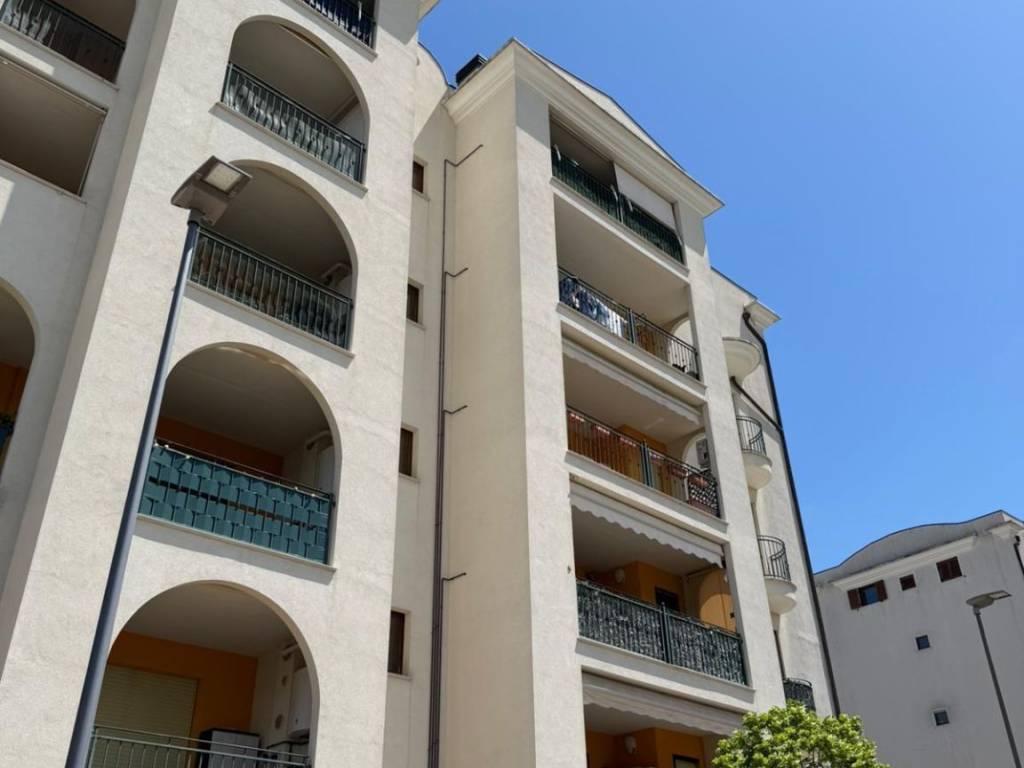 appartamento in vendita a Pescara in zona Madonna del Fuoco