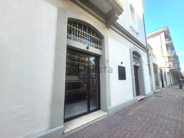 locale commerciale in vendita a Pescara